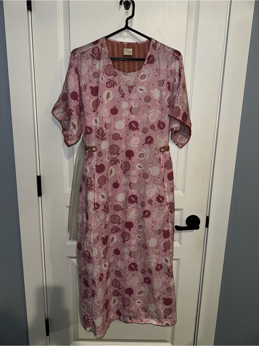 NIC OBAR Rose and Blush Printed Midi Dress POMEGRANATE